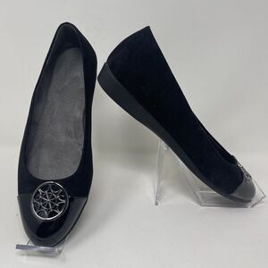 A2 By Aerosoles Women's Trend Book Black Flats Size 10M Decorative Metal Accent